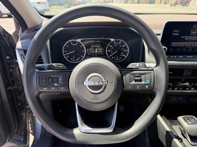 Used 2023 Nissan Rogue SV AWD/4WD image 14