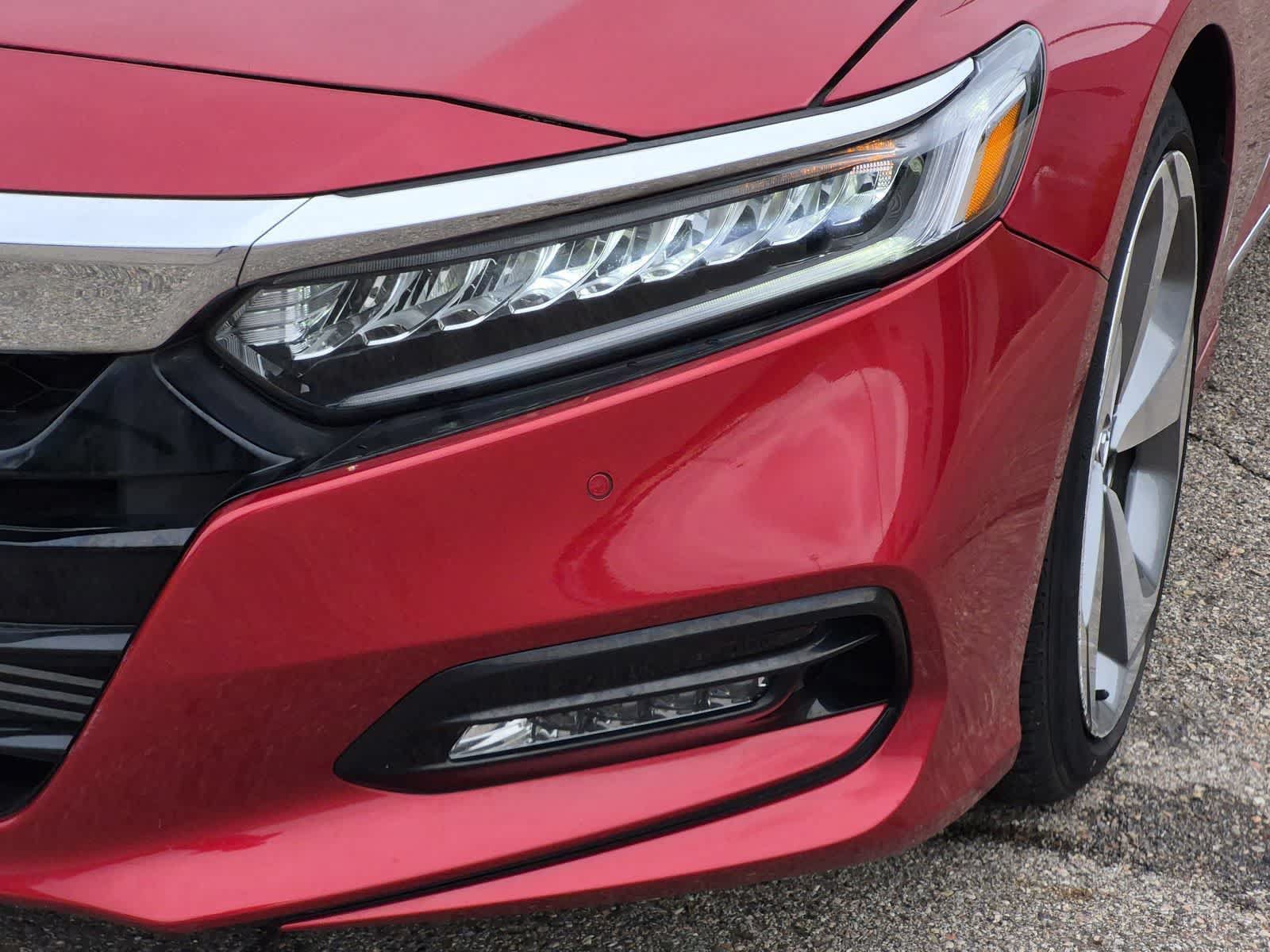 Used 2018 Honda Accord Touring image 11