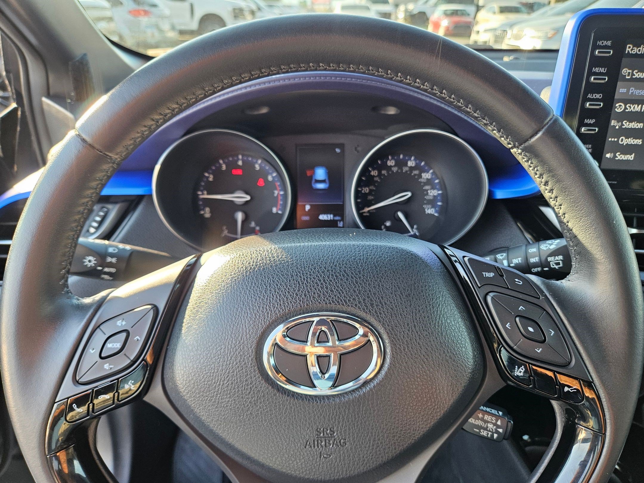 Used 2020 Toyota C-HR XLE FWD image 23