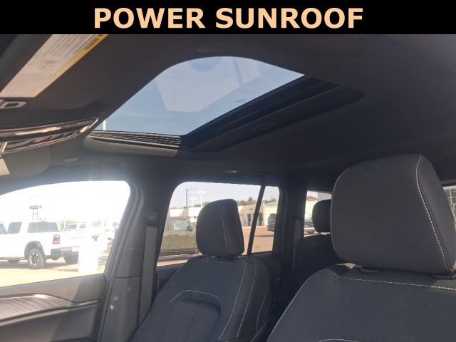 New 2025 Jeep Grand Cherokee Laredo X w/ Trailer Tow Package image 16