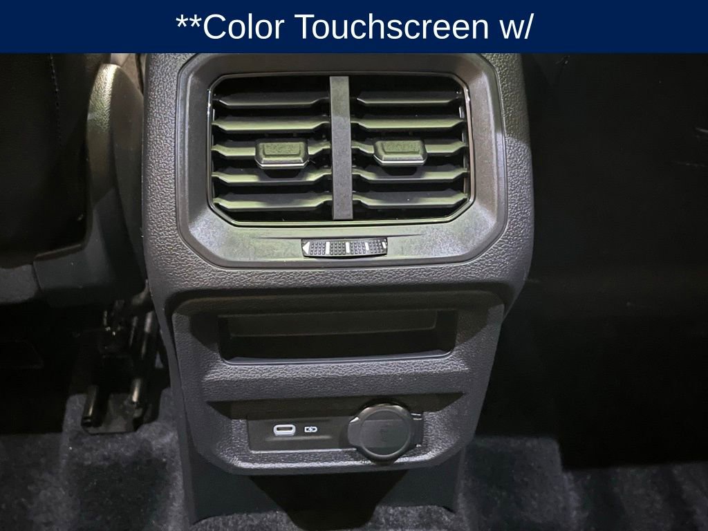 Used 2023 Volkswagen Tiguan SE R-Line image 11