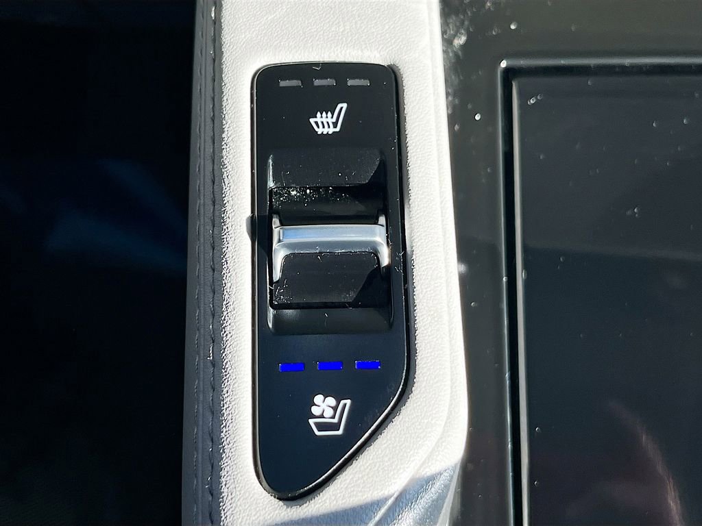 Used 2021 Kia Telluride EX w/ EX Premium Package image 21