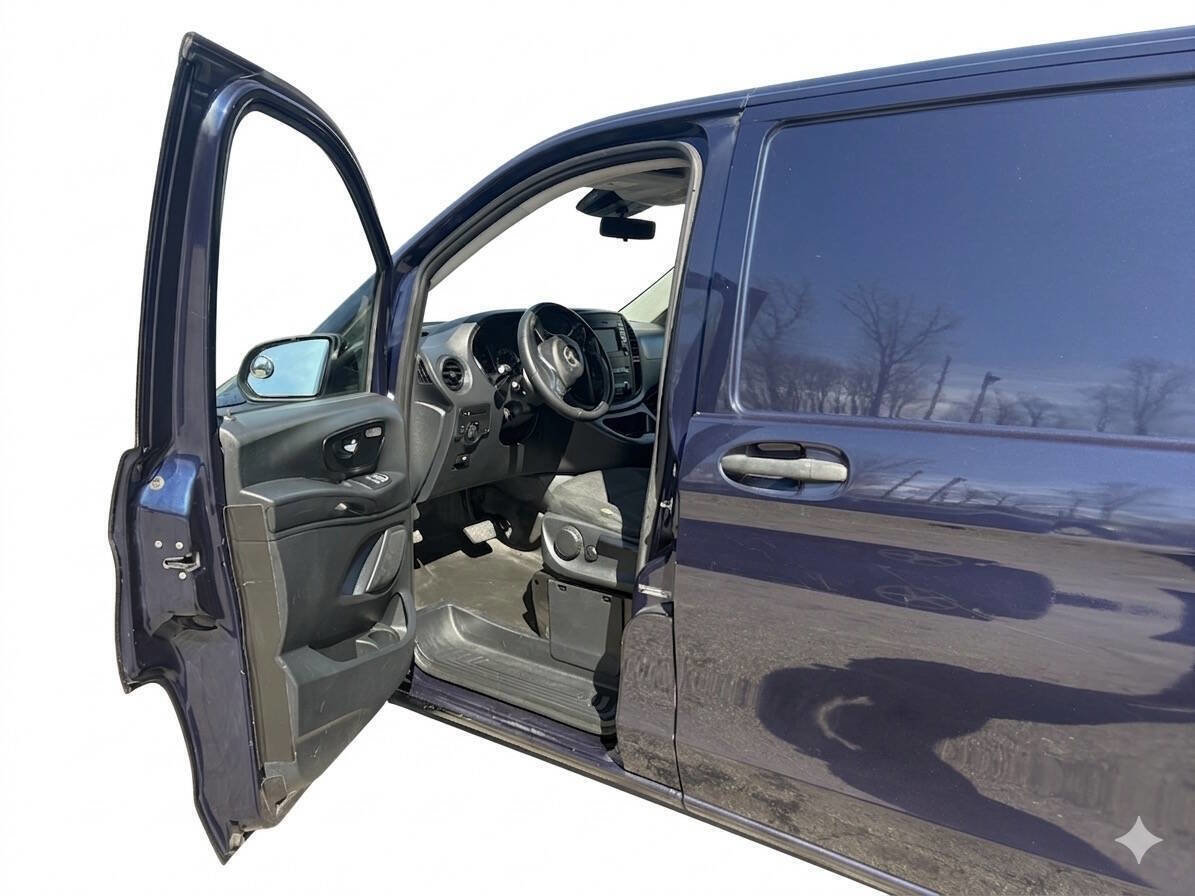 Used 2016 Mercedes-Benz Metris image 12