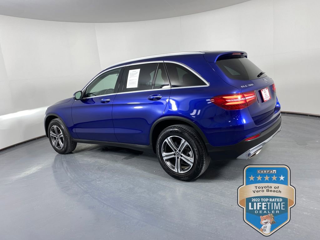 Used 2019 Mercedes-Benz GLC 300 4MATIC image 4