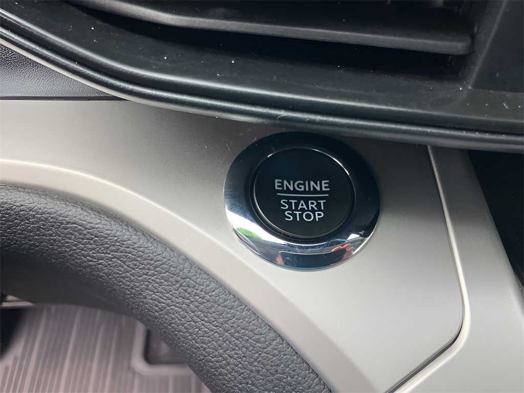 Used 2022 Ford Explorer XLT image 22