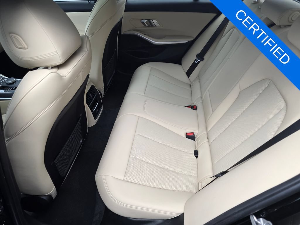 Used 2023 BMW 330i Sedan w/ Driving Assistance Package RWD image 14