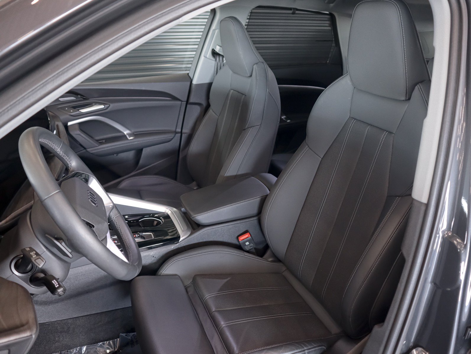 Certified 2025 Audi Q5 Premium w/ Premium Plus AWD/4WD image 10