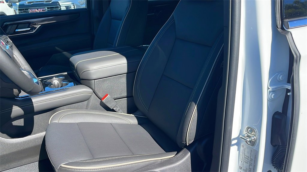 New 2026 GMC Yukon Elevation image 10