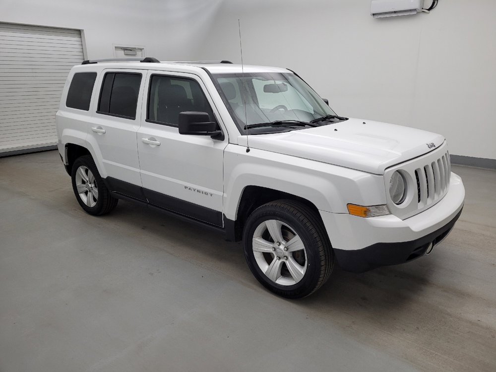 Used 2015 Jeep Patriot Limited w/ Sun/Sound Group image 11
