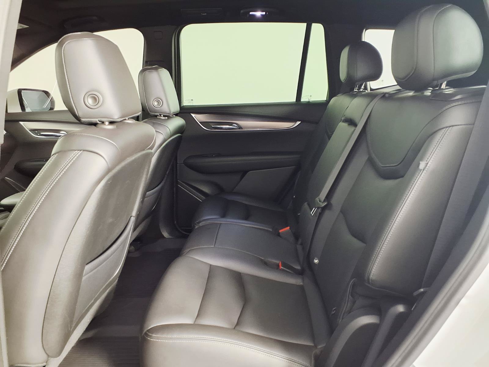 Certified 2024 Cadillac XT6 Luxury FWD image 14