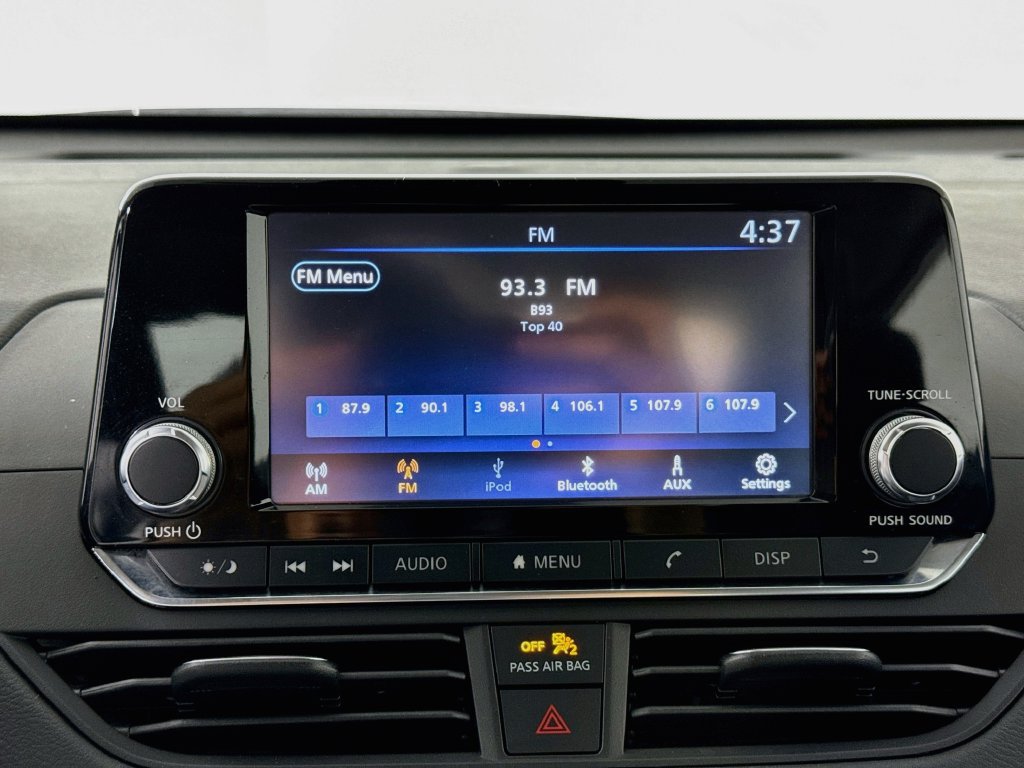 Used 2023 Nissan Altima 2.5 S FWD image 14