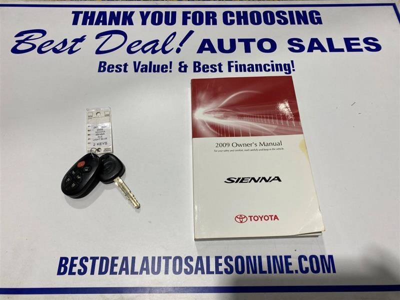 Used 2009 Toyota Sienna FWD image 7