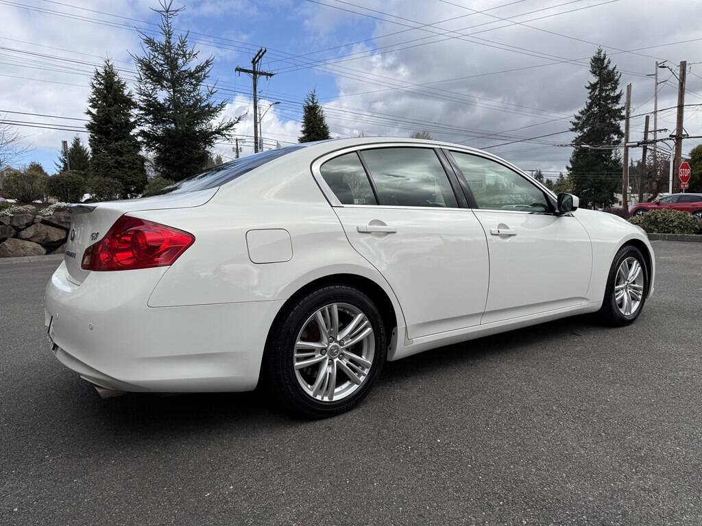 Used 2011 INFINITI G37 Journey w/ Premium Pkg RWD image 8