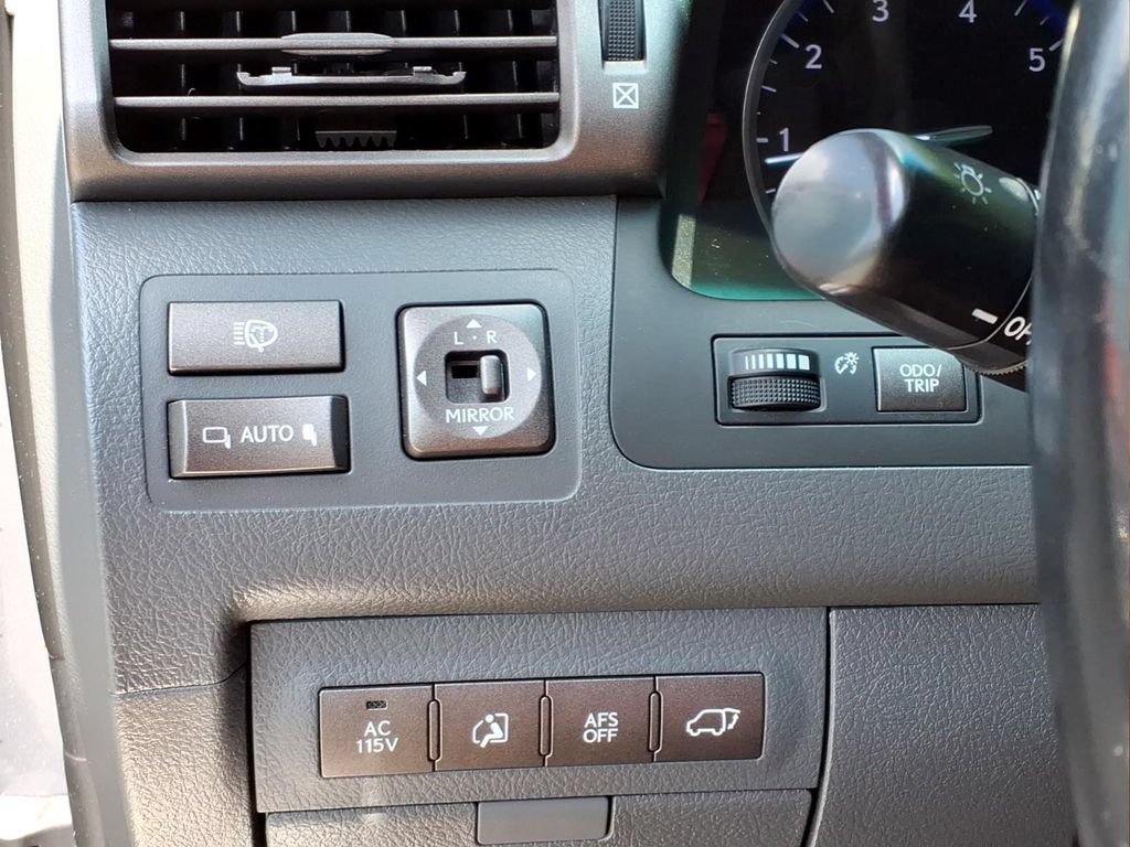 Used 2008 Lexus LX 570 4WD image 16