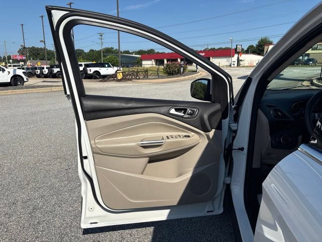 Used 2015 Ford Escape Titanium w/ Equipment Group 301A FWD image 10