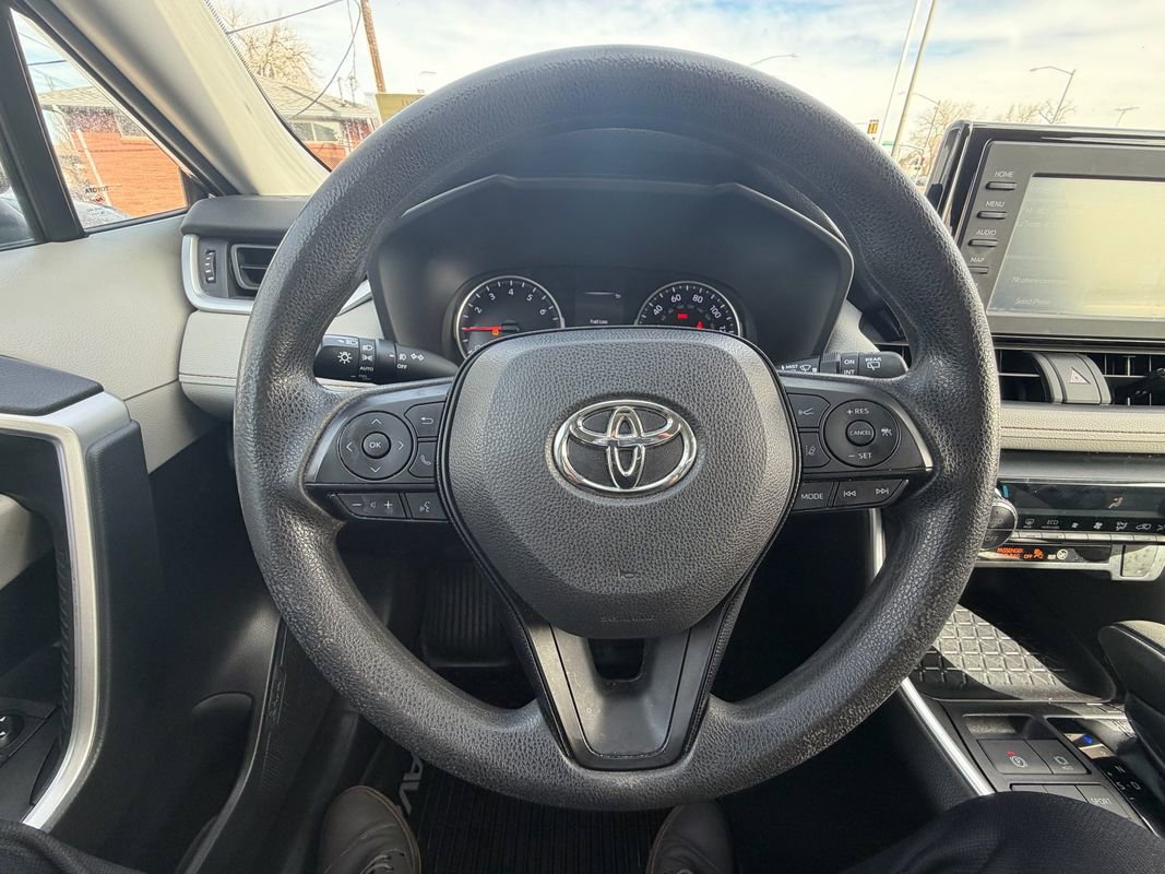 Used 2019 Toyota RAV4 XLE image 29