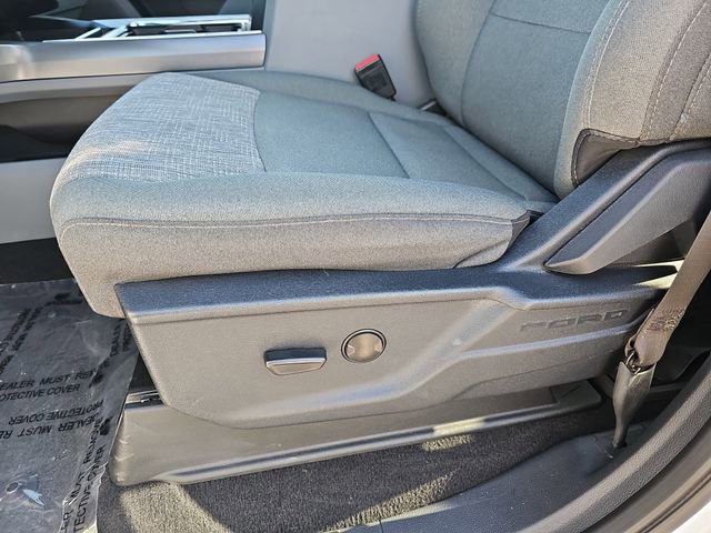 Used 2023 Ford F250 XLT w/ FX4 Off-Road Package image 16
