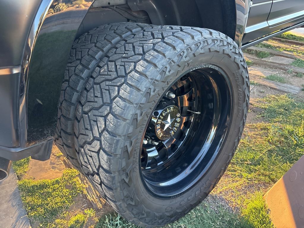 Used 2022 RAM 3500 Limited image 17