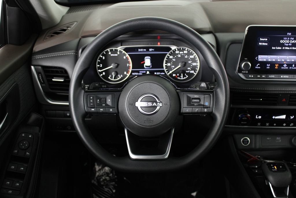 Certified 2023 Nissan Rogue SV image 21