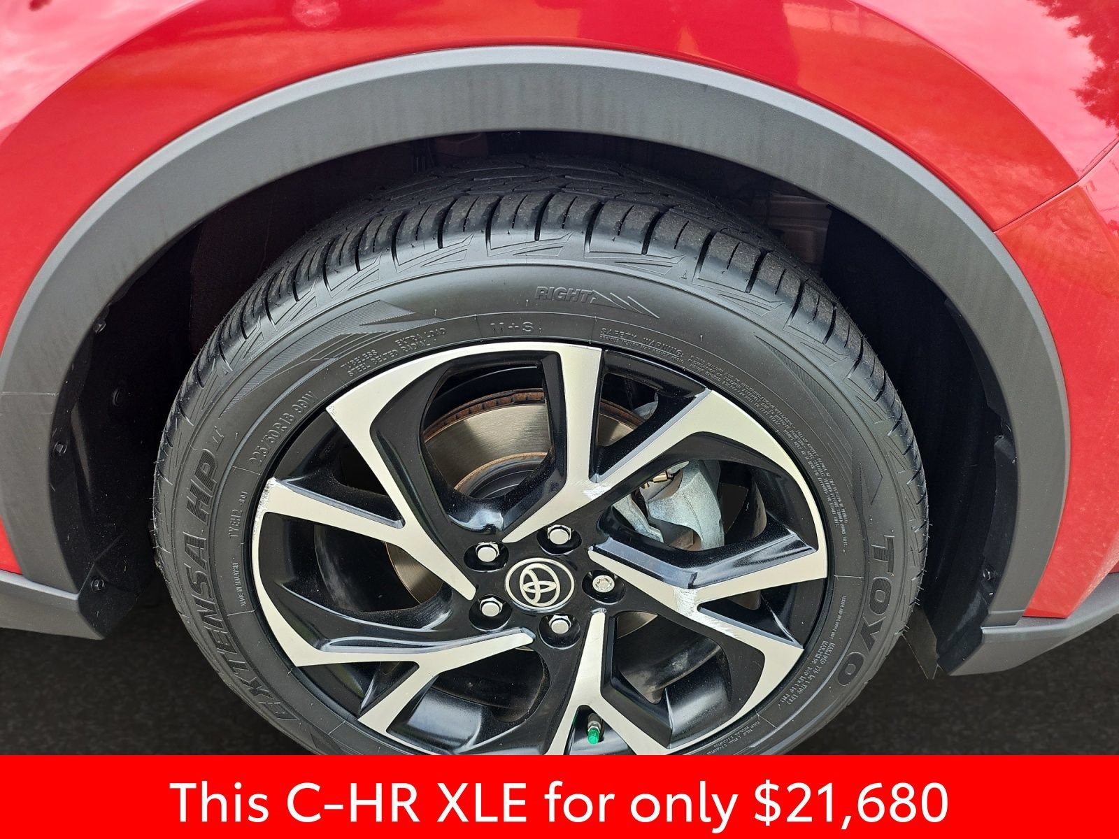 Used 2021 Toyota C-HR XLE FWD image 41