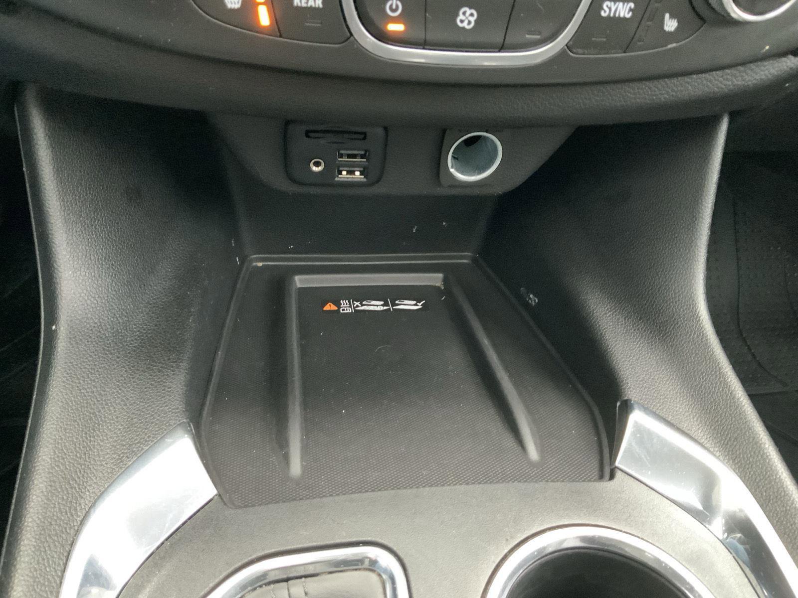 Used 2023 Chevrolet Traverse Premier w/ Redline Edition image 50