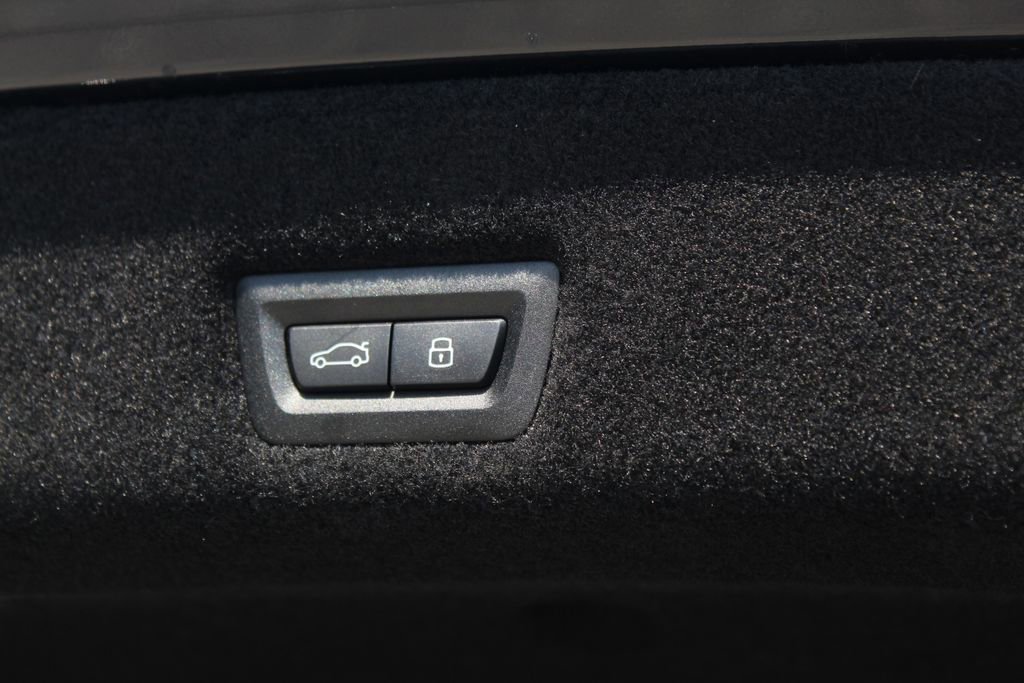 New 2026 BMW i7 xDrive60 image 9