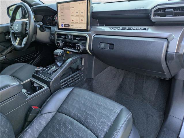 Used 2024 Toyota Tacoma TRD Off-Road w/ TRD Off Road Premium Package AWD/4WD image 21