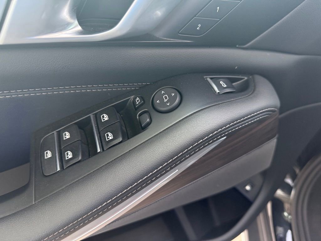 Used 2024 BMW X5 xDrive50e w/ Premium Package image 8