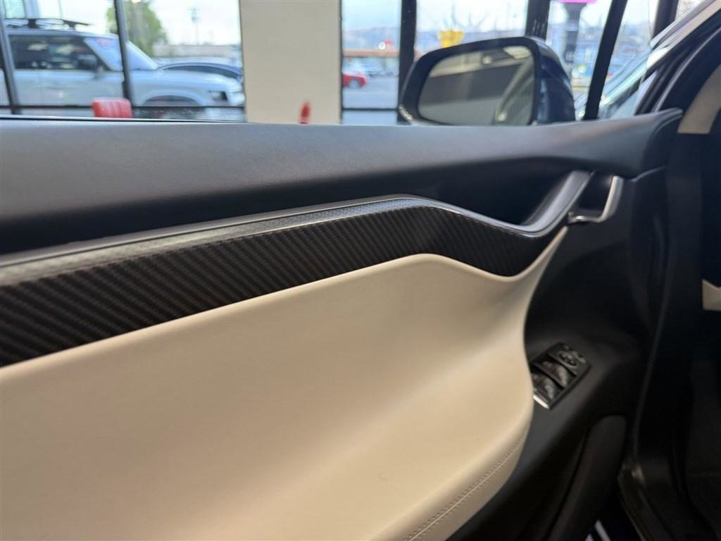Used 2018 Tesla Model X 100D AWD/4WD image 18