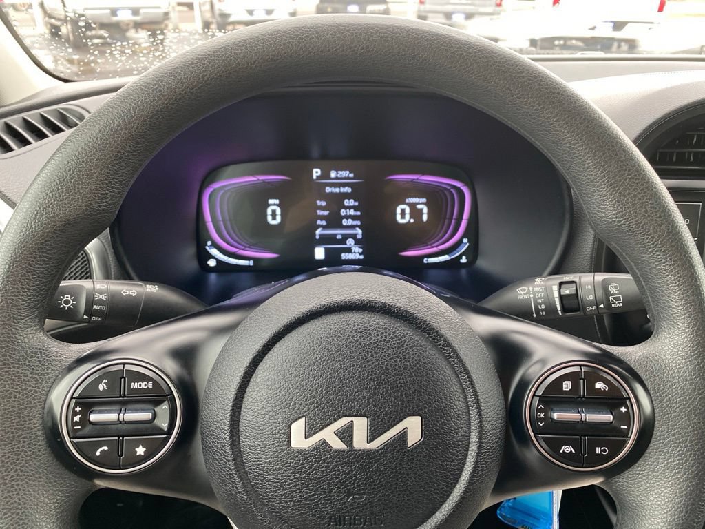 Used 2024 Kia Soul FWD image 22
