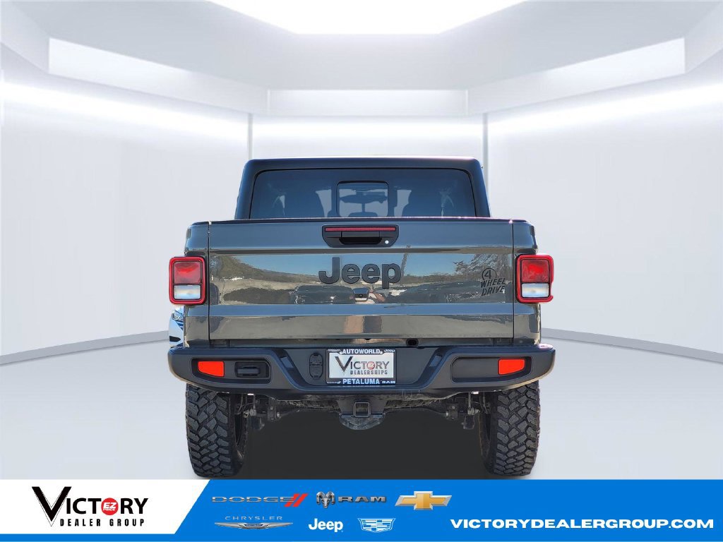 Used 2023 Jeep Gladiator Sport AWD/4WD image 5