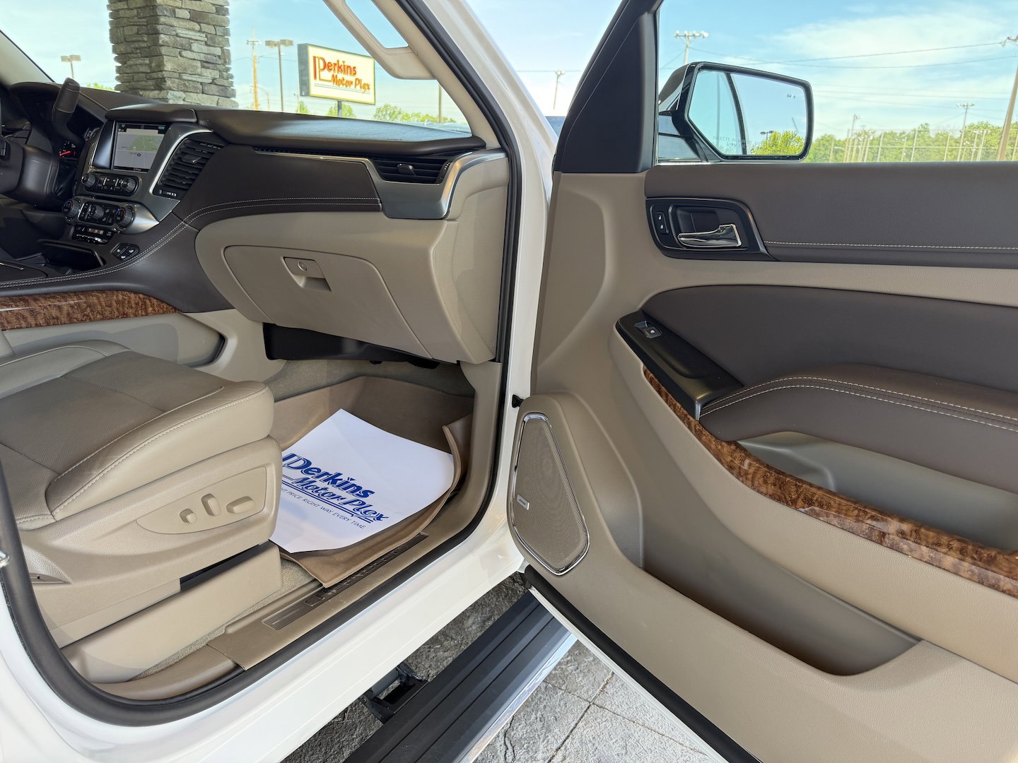 Used 2020 Chevrolet Tahoe Premier RWD image 30