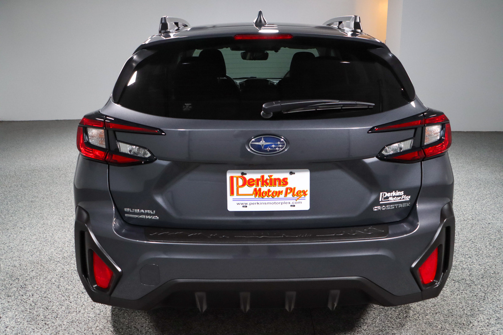 Used 2024 Subaru Crosstrek 2.0i Premium w/ Crosstrek Mirror Package AWD/4WD image 8