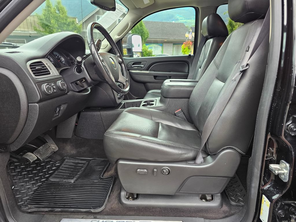 Used 2012 Chevrolet Silverado 3500 LTZ w/ LTZ Plus Package AWD/4WD image 24