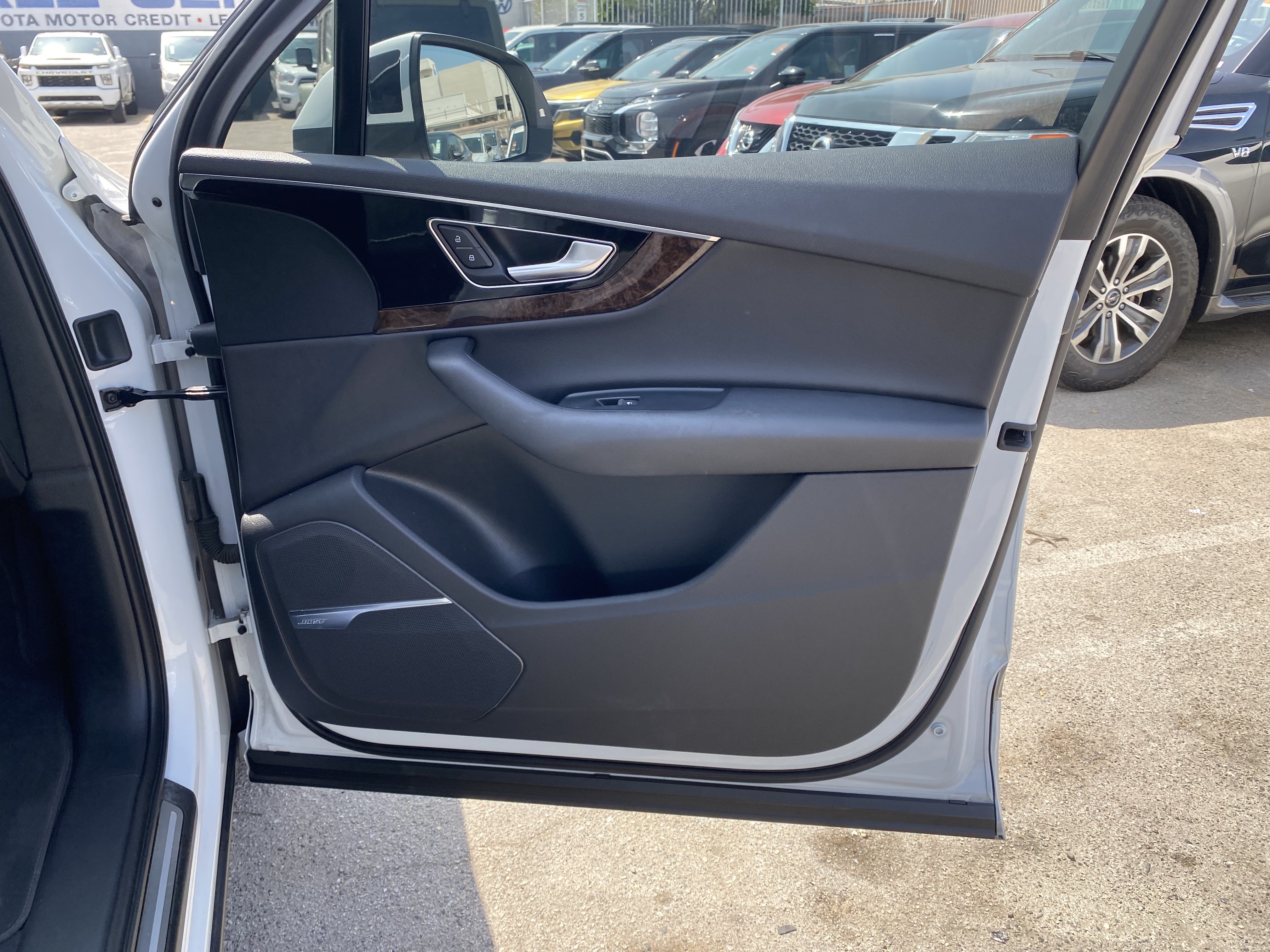 Used 2019 Audi Q7 3.0T Premium Plus w/ Premium Plus Package AWD/4WD image 27