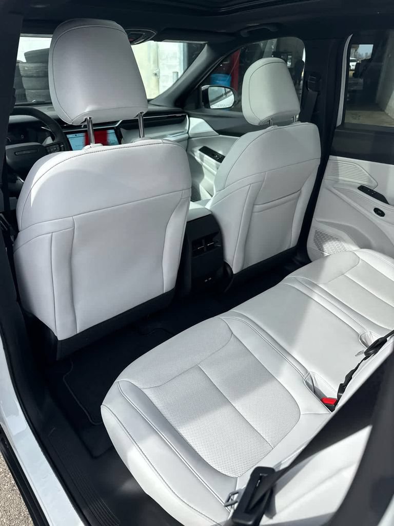 New 2026 Jeep Cherokee Limited AWD/4WD image 12