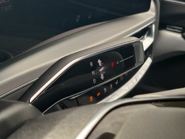 Certified 2024 Cadillac Lyriq Sport RWD image 15