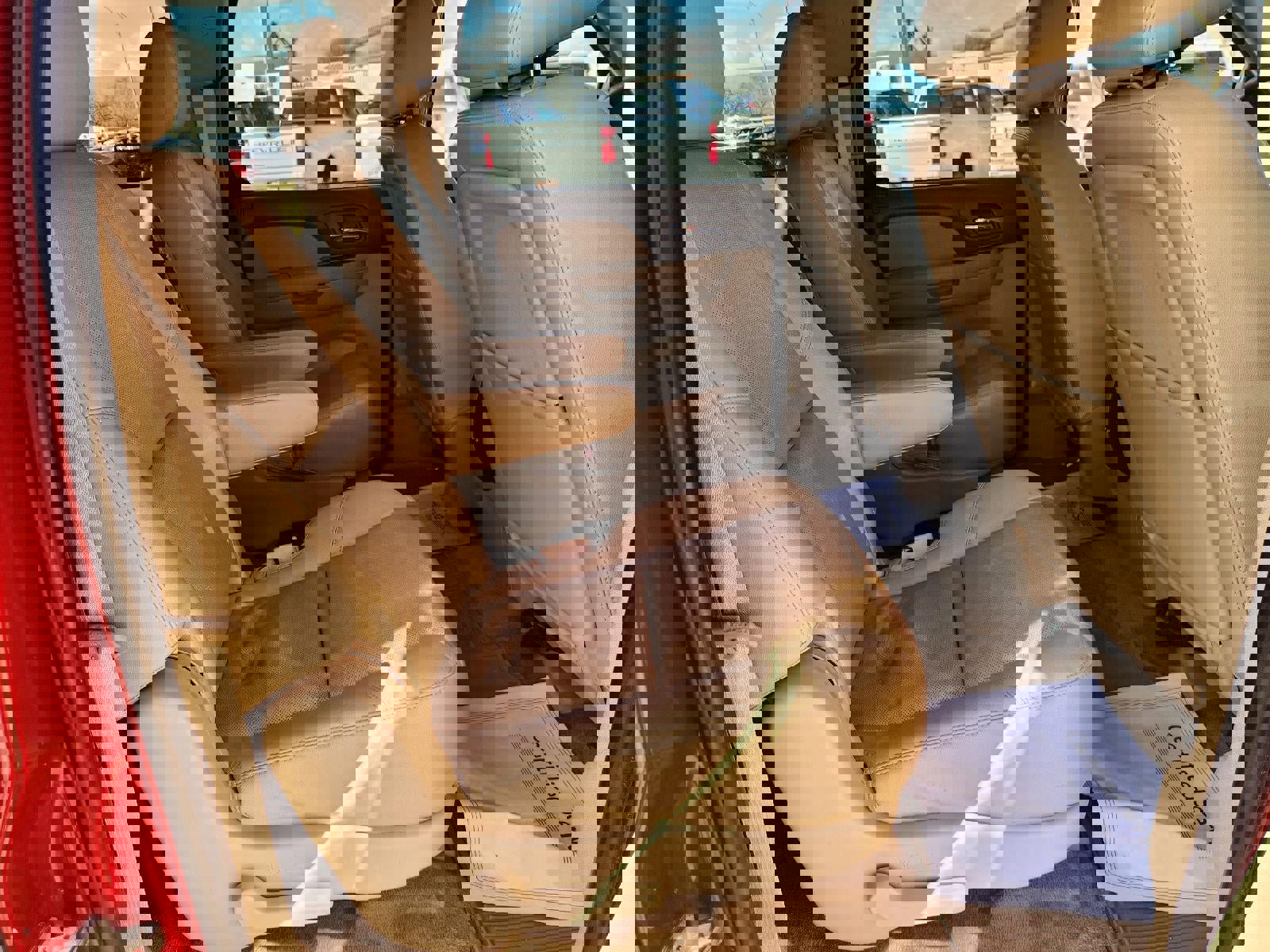 Used 2014 Chevrolet Suburban LTZ image 26