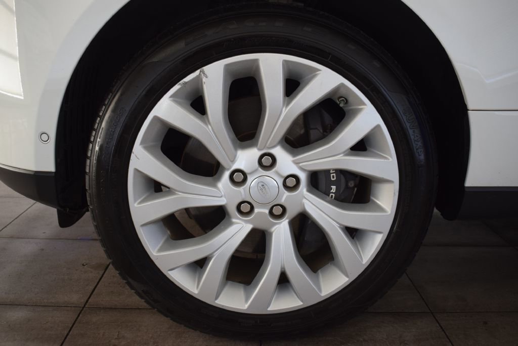 Used 2019 Land Rover Range Rover HSE image 38