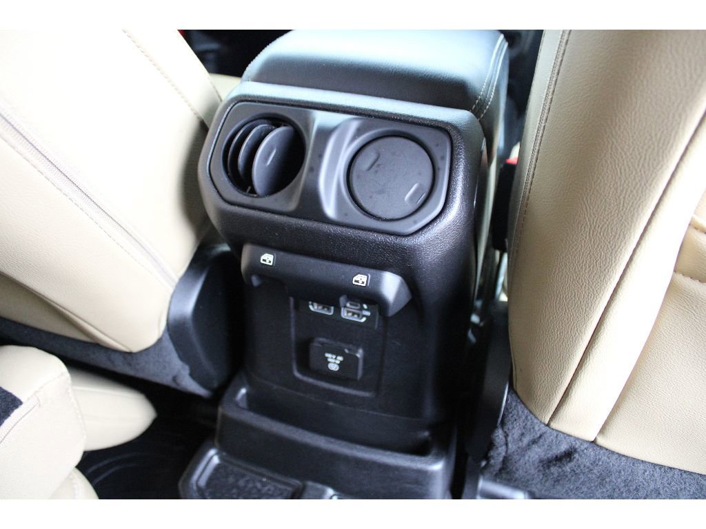 Used 2018 Jeep Wrangler Unlimited Sahara w/ Dual Top Group image 18