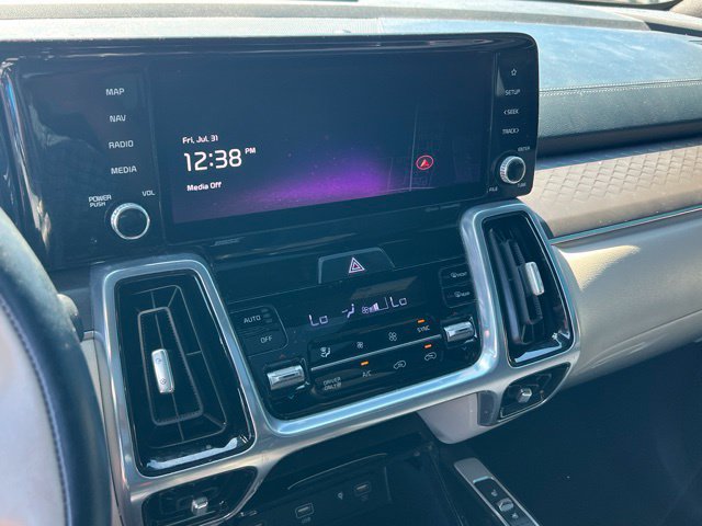 Certified 2023 Kia Sorento SX Prestige AWD/4WD image 15