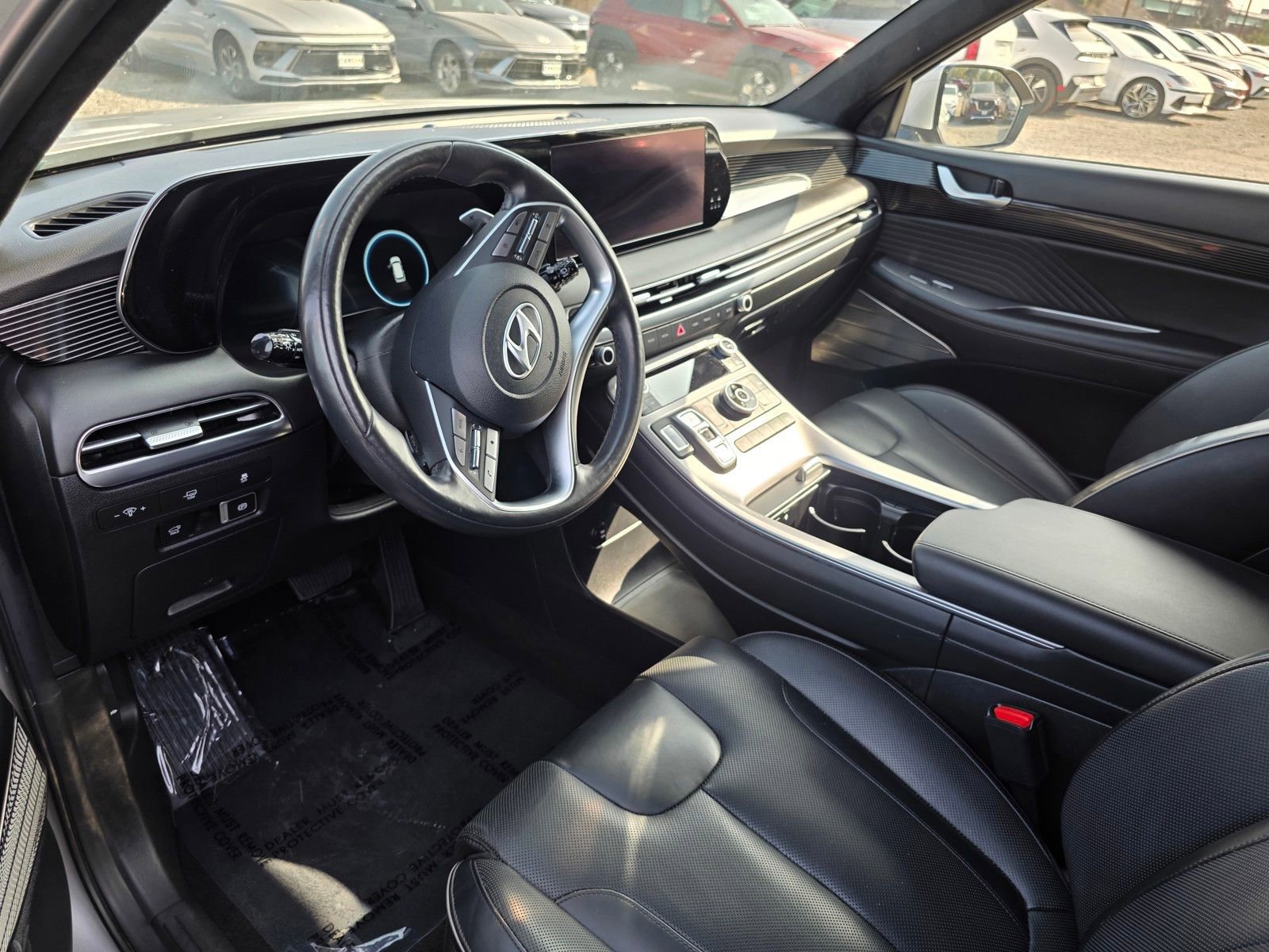 Used 2024 Hyundai Palisade Calligraphy image 32