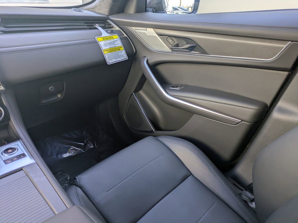 New 2026 Jaguar F-PACE SVR image 18