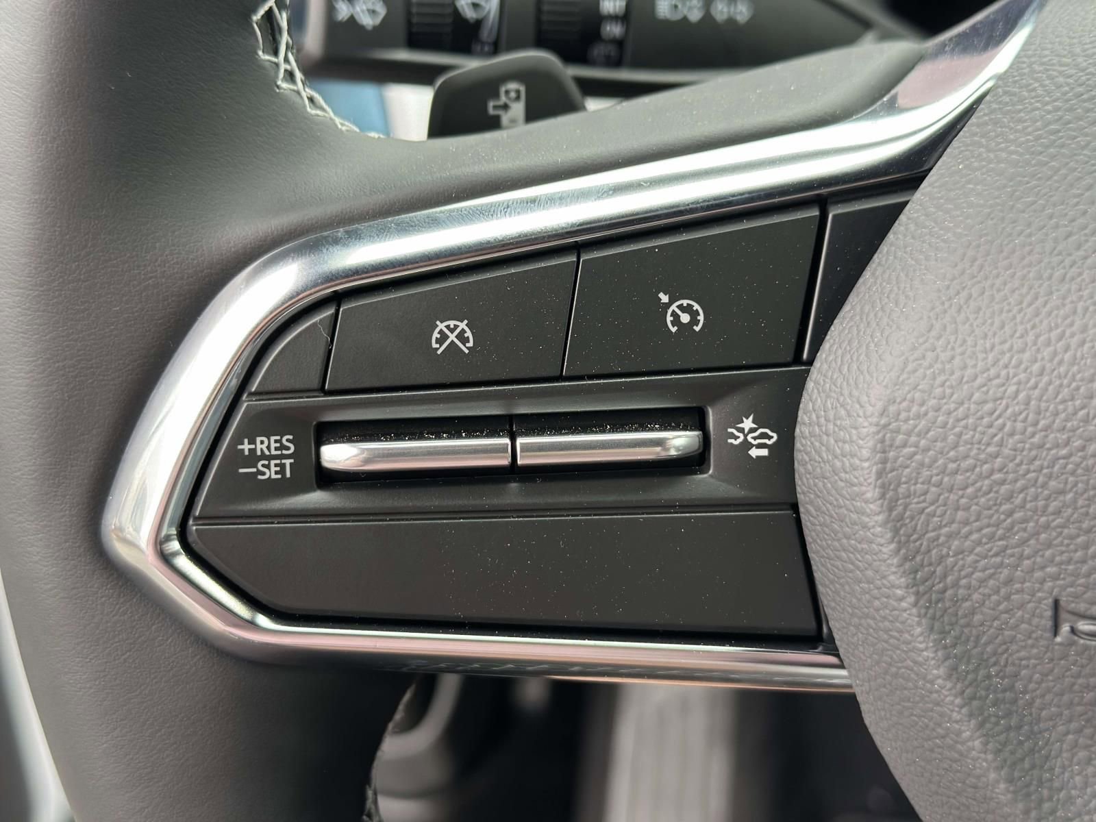 New 2026 Chevrolet Equinox EV LT AWD/4WD image 15