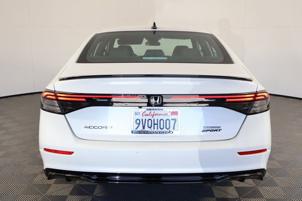 Used 2025 Honda Accord Sport image 5
