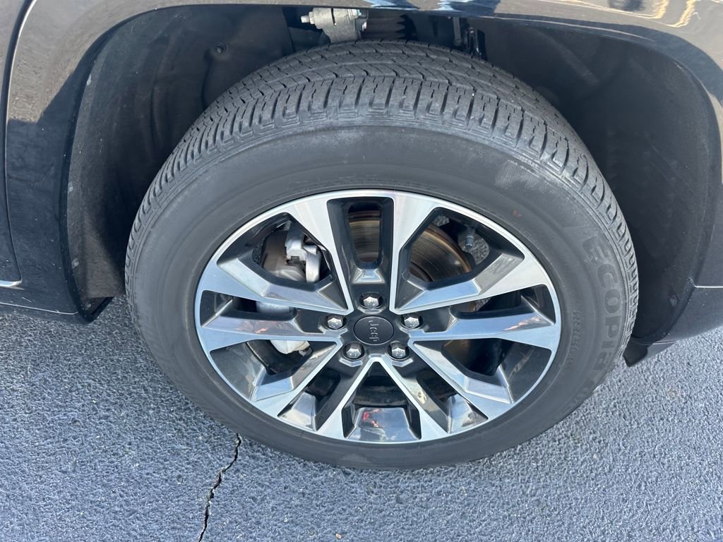 Used 2023 Jeep Grand Cherokee Overland w/ Luxury Tech Group IV image 21