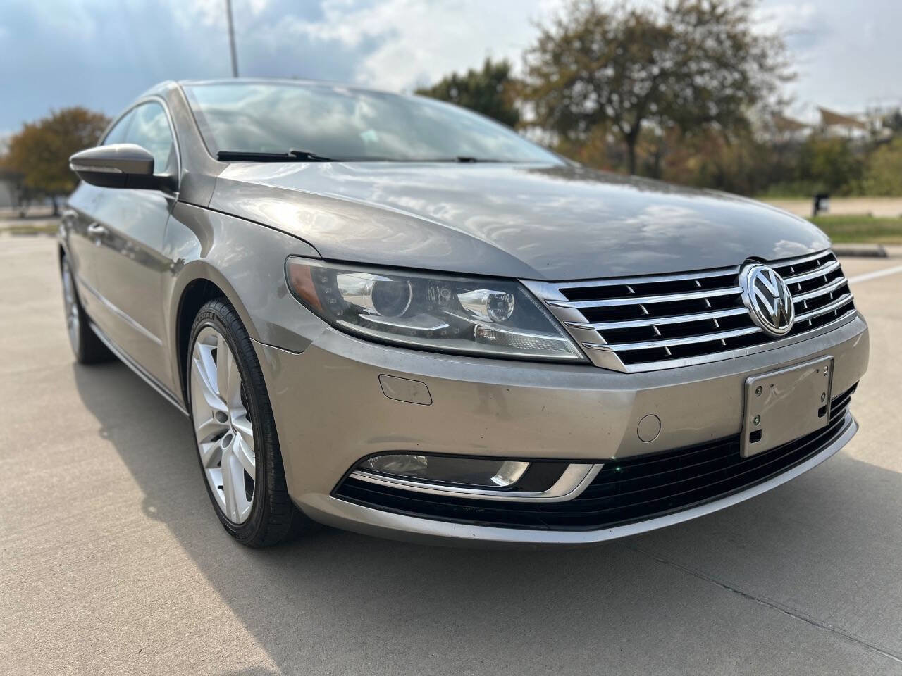 Used 2013 Volkswagen CC Lux image 4