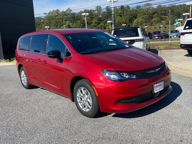 New 2026 Chrysler Voyager LX image 2