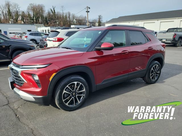 Used 2024 Chevrolet TrailBlazer LT w/ LT Cold Weather Package image 3