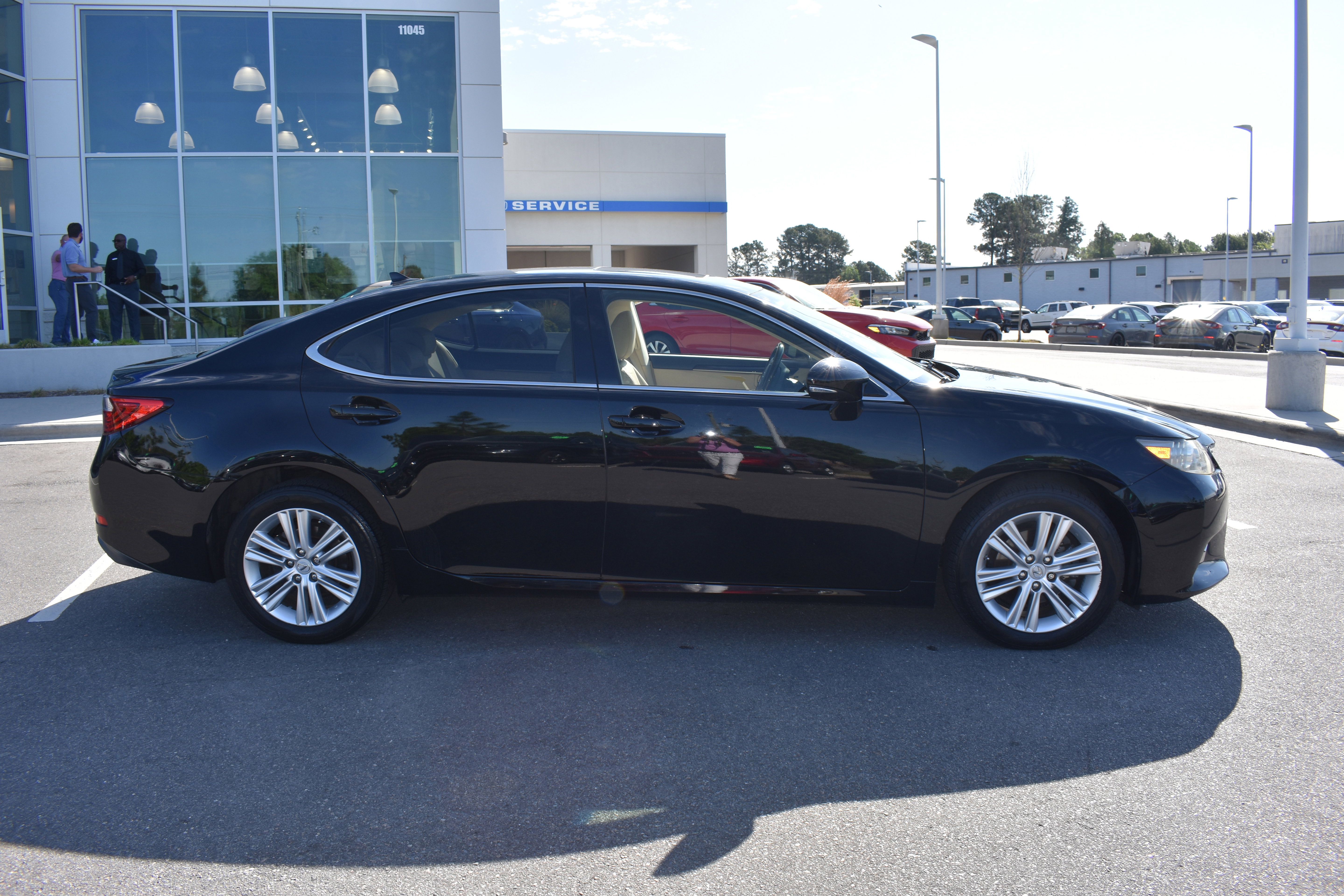 Used 2013 Lexus ES 350 w/ Premium Pkg image 10